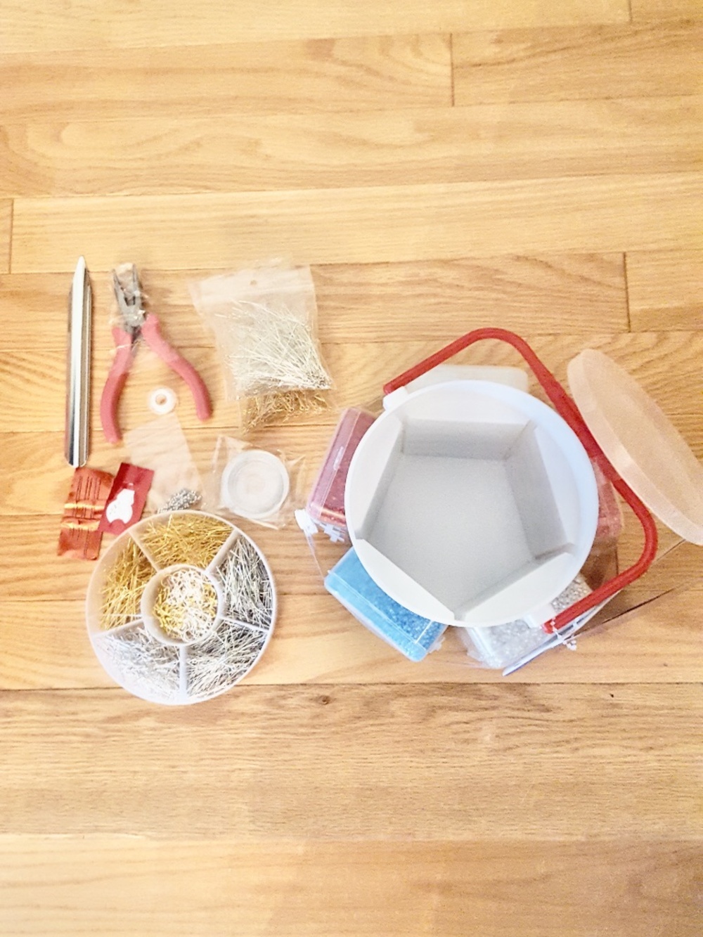 Five-Sided Portable Bead Caddy Kit by Bead Landing - Picture 6 of 7